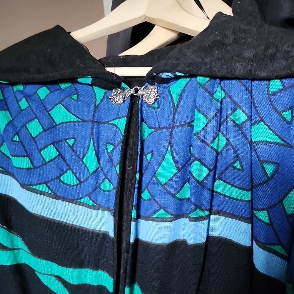 Blue And Green Patterned Cape - image 4